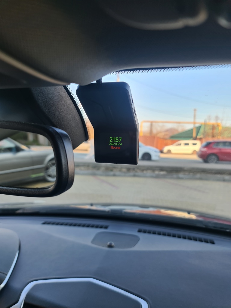 Установка радар-детектора и видеорегистратора Установка радар-детектора и видеорегистратора