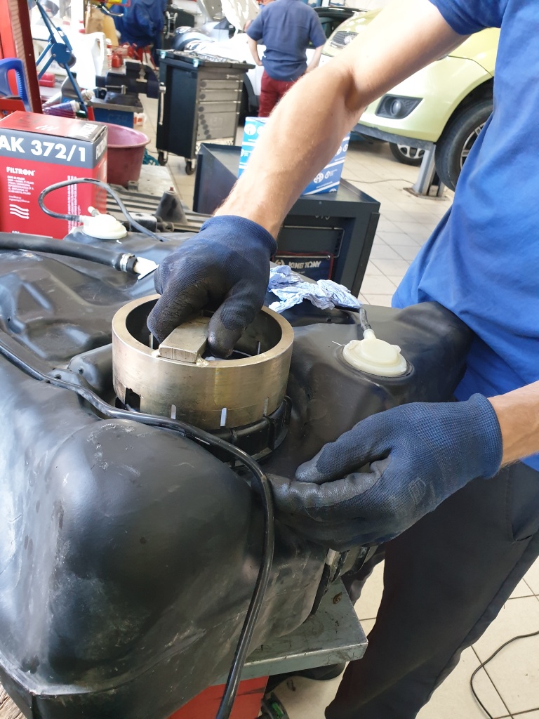 Замена топливного бака